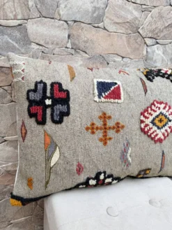 Housse de coussin faite main | Coussin Kilim bohème | Décoration berbère ma