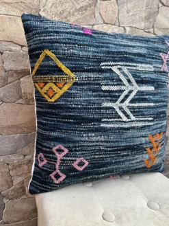 Housse de coussin Kilim marocaine : Coussin en laine fait main