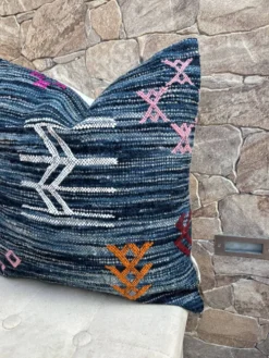 Housse de coussin Kilim marocaine : Coussin en laine fait main