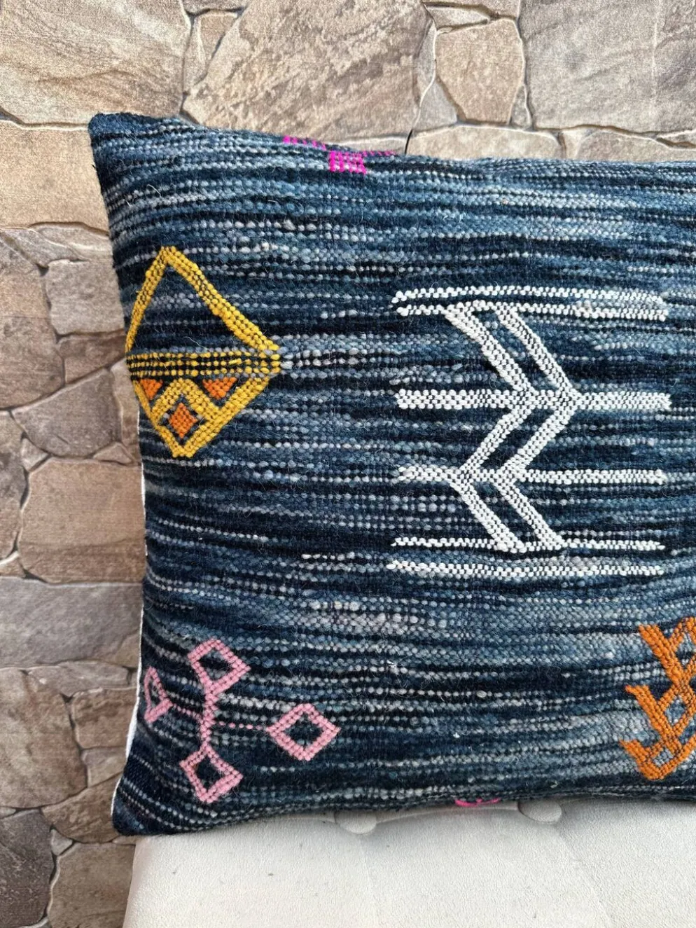 Housse de coussin Kilim marocaine : Coussin en laine fait main