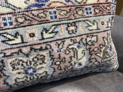 Housse de coussin neutre à motif floral 40x60cm