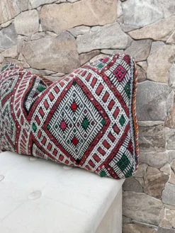 Housse de coussin vintage berbère marocaine en laine