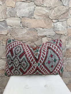 Housse de coussin vintage berbère marocaine en laine