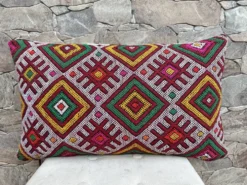 Housse de coussin vintage berbère marocaine en laine