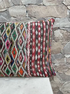 Housse de coussin vintage berbère marocaine en laine