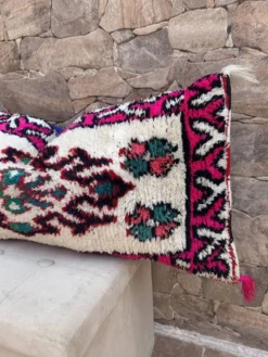 Housse de coussin vintage en laine berbère : Coussin tapis marocain 76x40cm