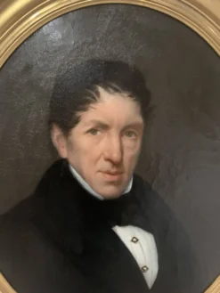 Huile sur toile Paire de portrait en cadre ovale doré XIX siècle