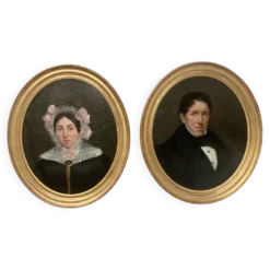 Huile sur toile Paire de portrait en cadre ovale doré XIX siècle
