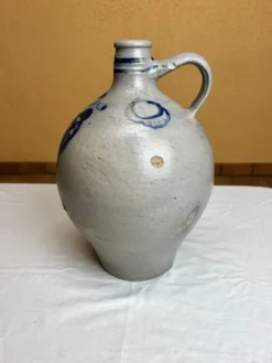 Huilier ancien en grès alsacien