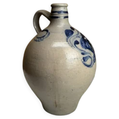 Huilier ancien en grès alsacien