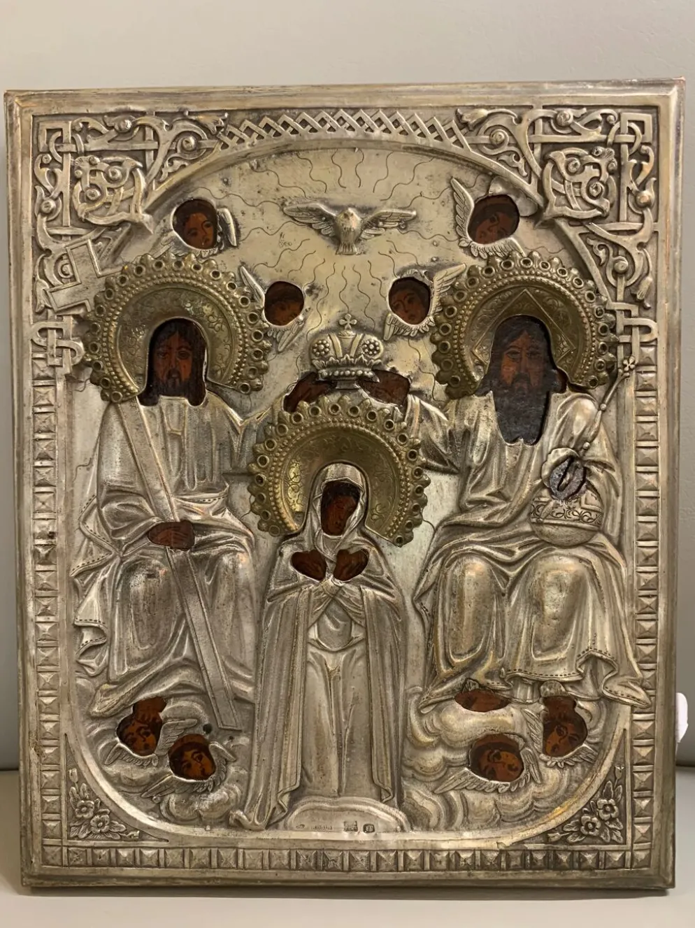 Icône « Couronnement de la Mère de Dieu » en argent, début XIXe siècle