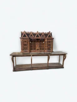 Importante cage à oiseaux - volière figurant une maison début xxème l 158 cm