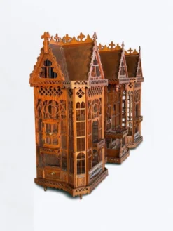Importante cage à oiseaux - volière figurant une maison début xxème l 158 cm