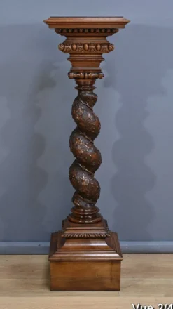 Importante Colonne Pivotante en Noyer massif – 1900