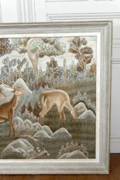 Importante tenture Indochinoise brodée de Soie, Cerfs en forêt, vers 1940