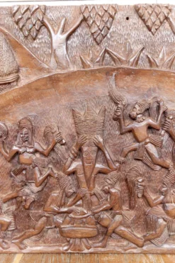 Important Panneau Monoxyle, Bas-Relief Bamoun, Cameroun, Circa 1960