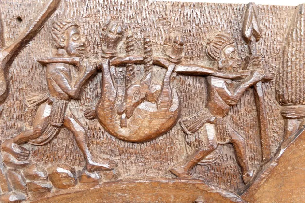 Important Panneau Monoxyle, Bas-Relief Bamoun, Cameroun, Circa 1960