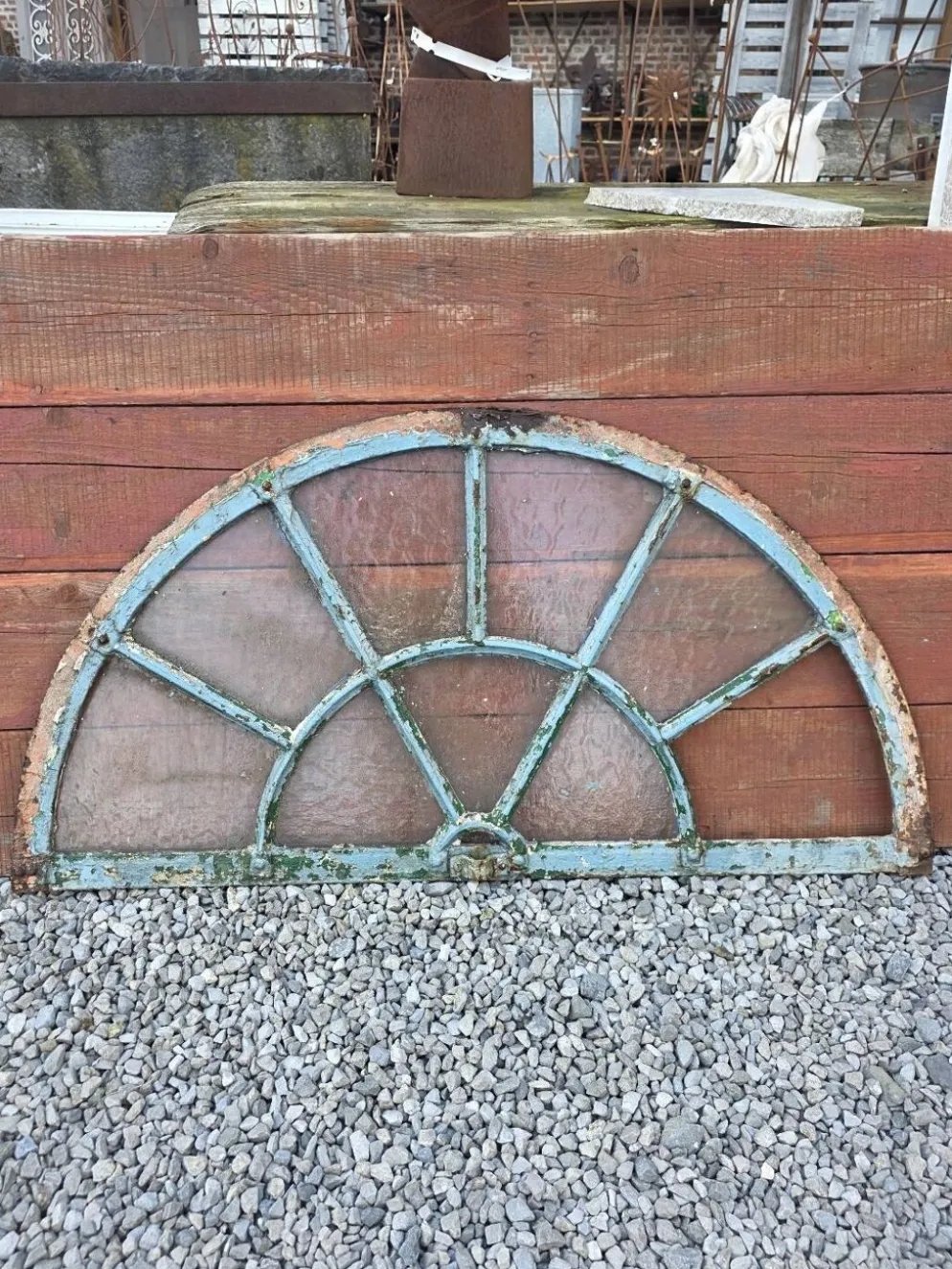 Imposte ancienne en fer forgé plein riveté du XIXème s.
