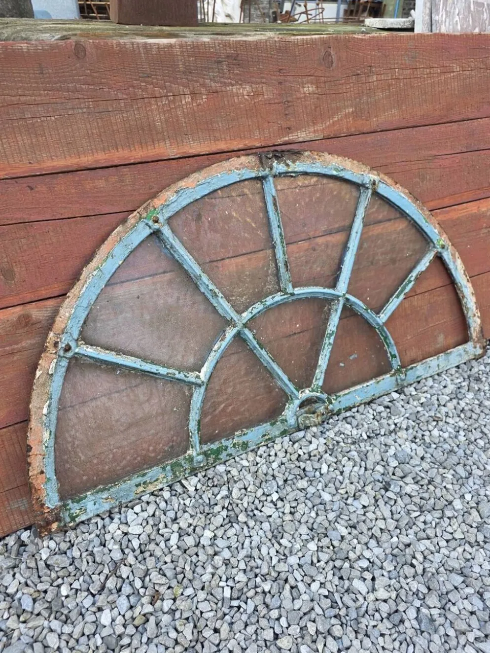 Imposte ancienne en fer forgé plein riveté du XIXème s.