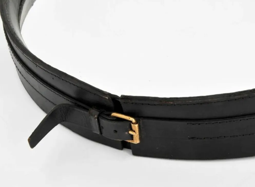 Jacques Adnet paire de miroirs circulaires cuir et laiton