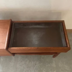 Jardinière console