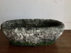 Jardinière de pierre creusée massive 1950