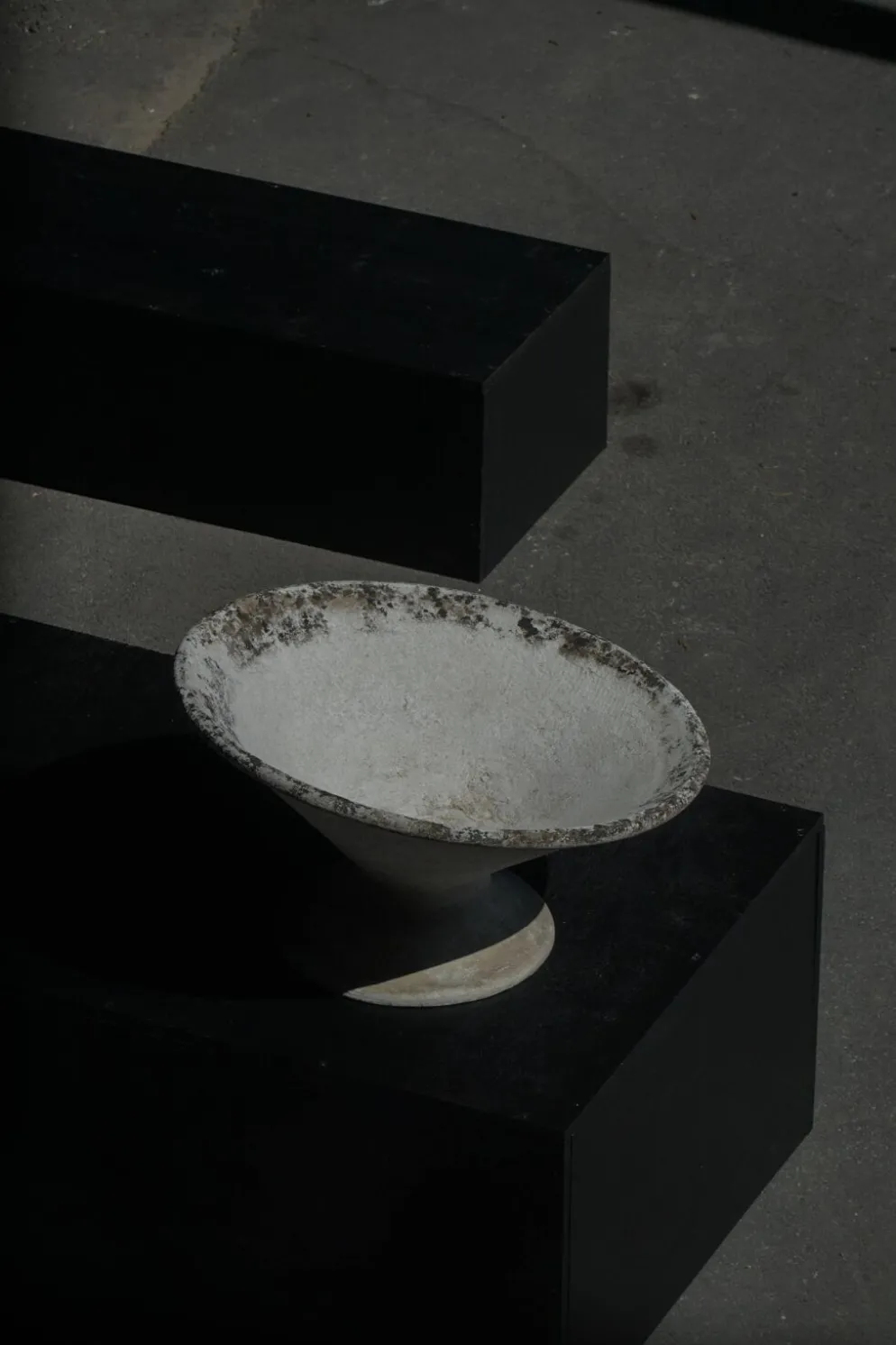 Jardinière en béton moulé du milieu du siècle, Willy Guhl, années 1960
