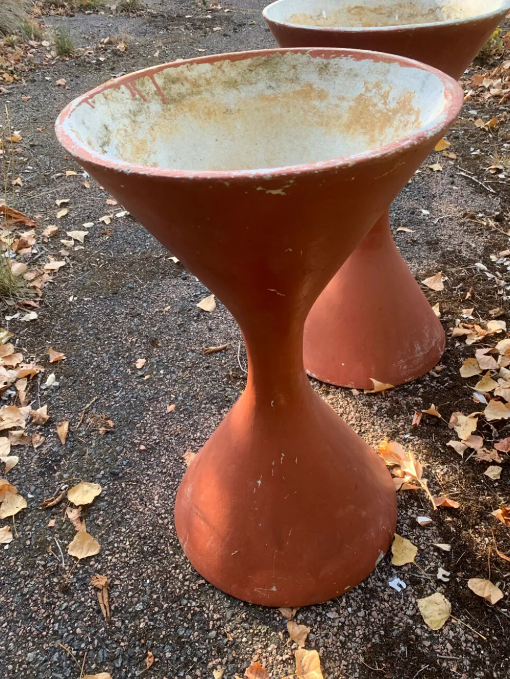 Jardinières diabolo Willy Guhl