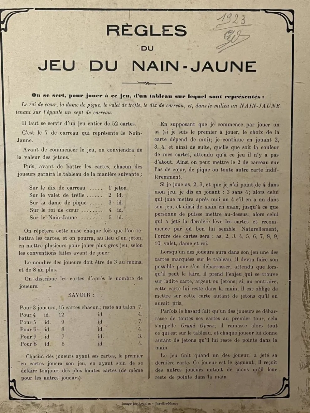Jeu ancien de nain jaune avec ses jetons en os