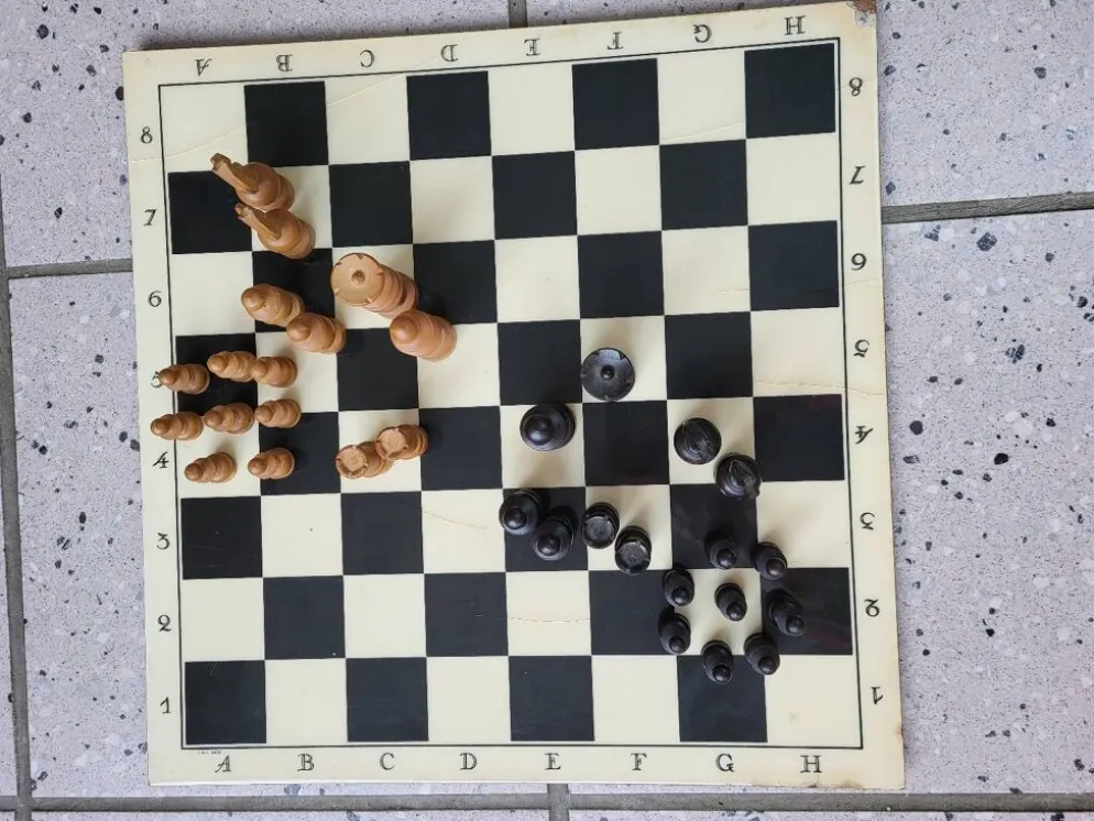 Jeu d échec en bois complet