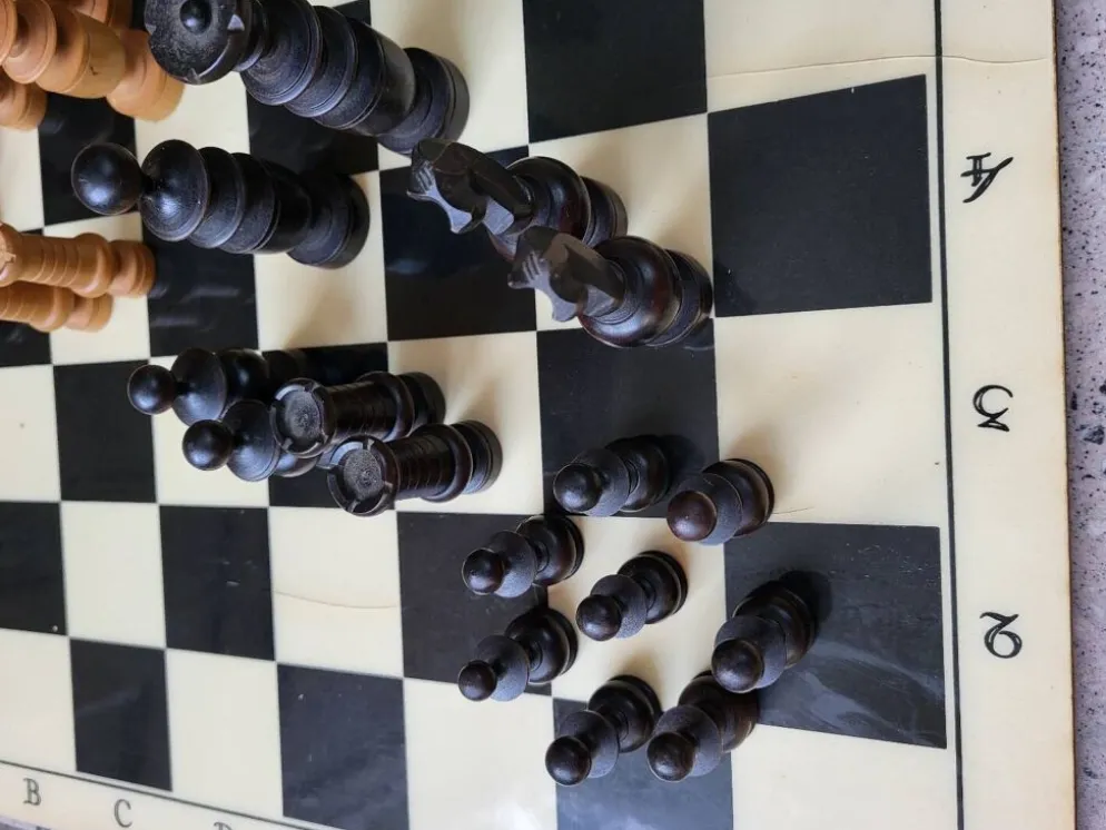 Jeu d échec en bois complet