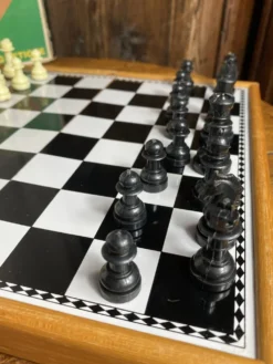 Jeu d’échec magnétique et pliable