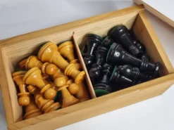 Jeu d’échecs Staunton en bois laqué – Roi 10 cm – El Corte Inglés