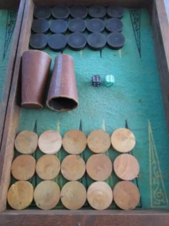 Jeu de Backgammon/jacquet ancien en bois