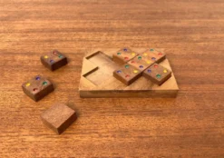 Jeu de dés déco scandinave en teck du milieu du siècle, années 1960