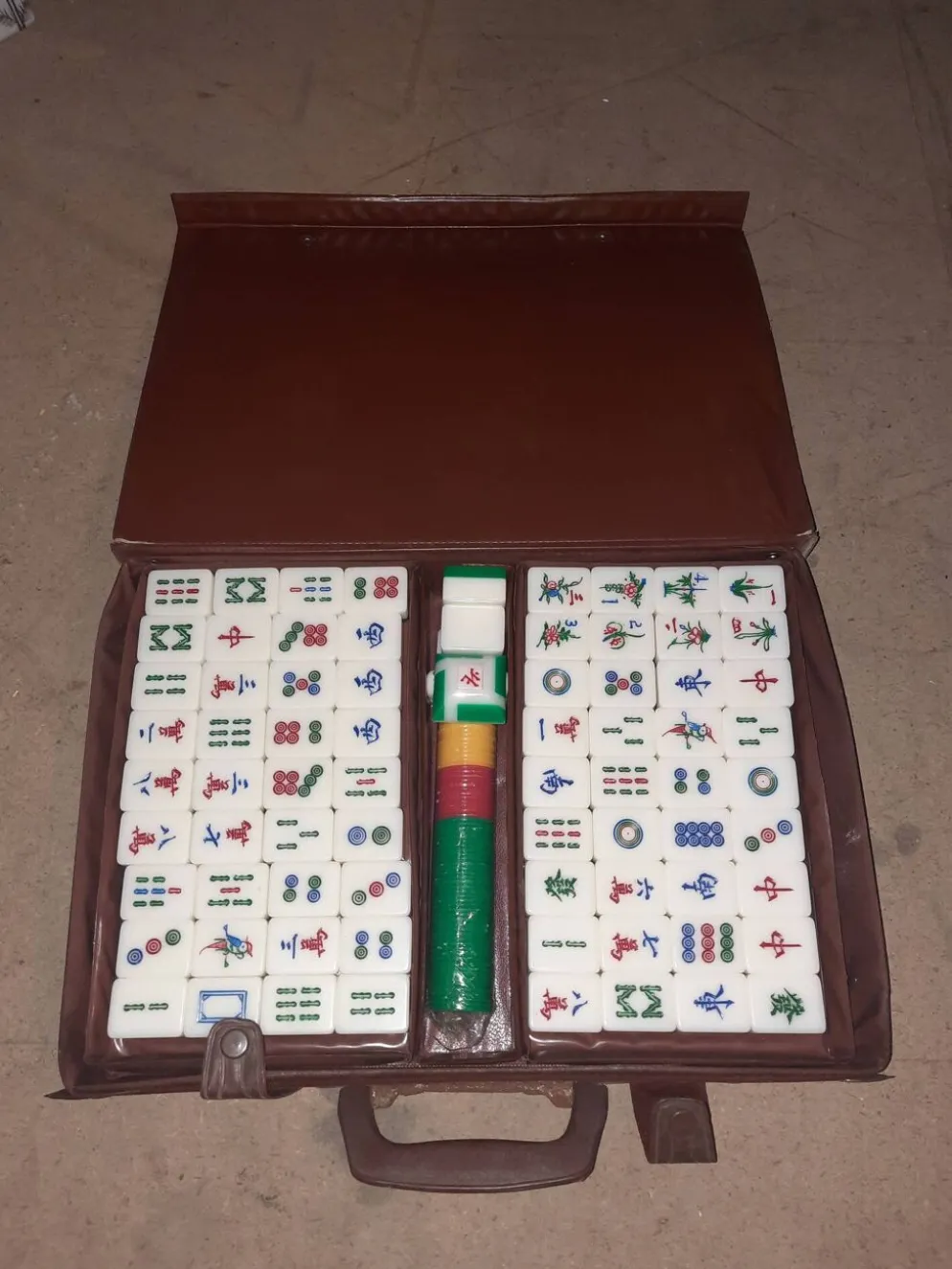 Jeu de mah-jong vintage complet avec mallette en skaï