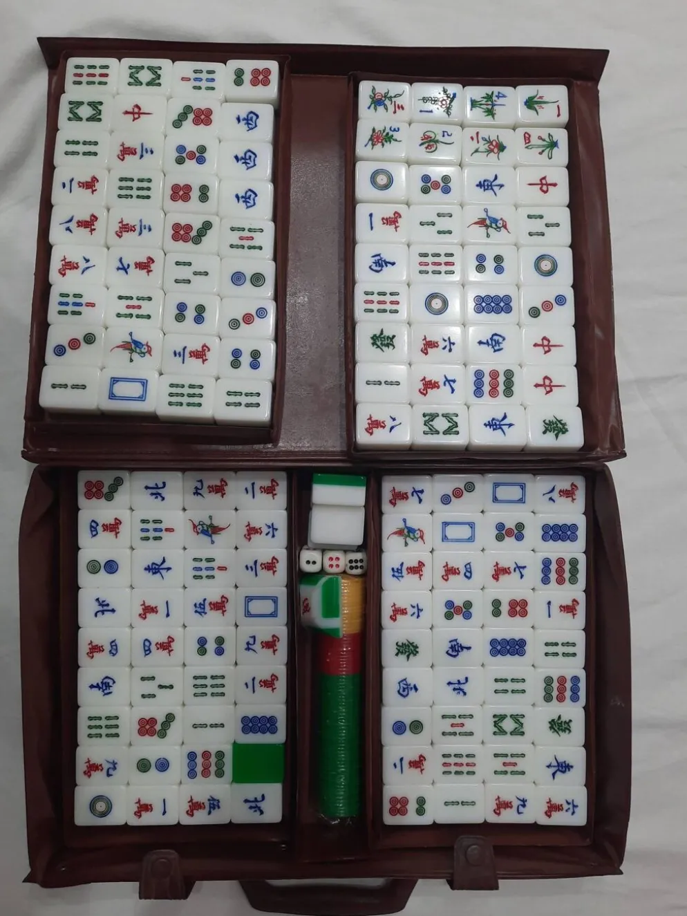 Jeu de mah-jong vintage complet avec mallette en skaï