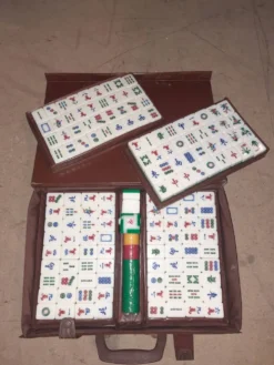 Jeu de mah-jong vintage complet avec mallette en skaï