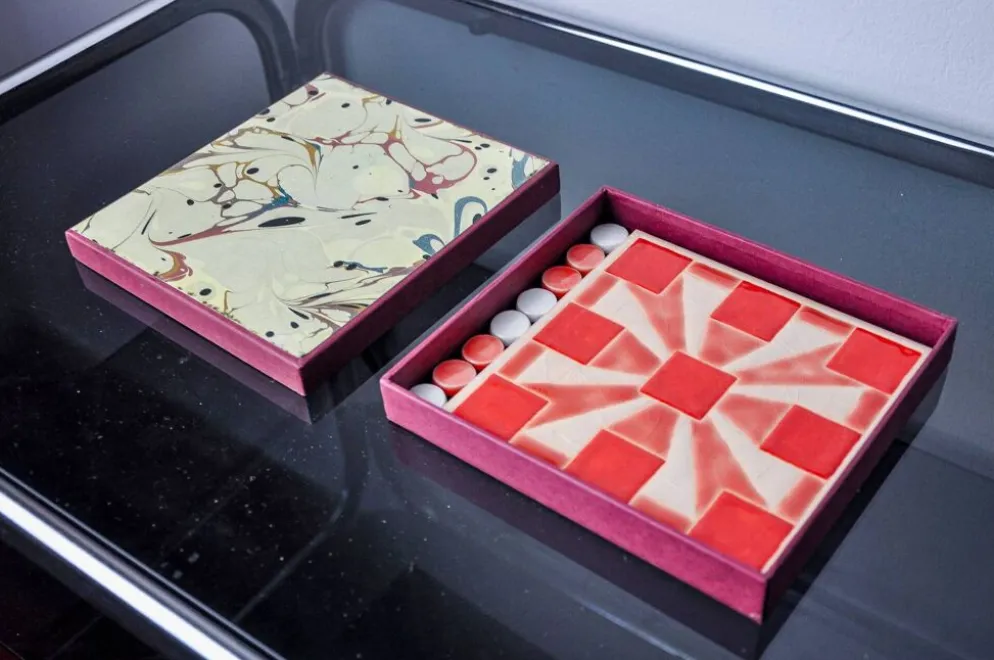 Jeu du morpion, céramique émaillée, Italie, 1980