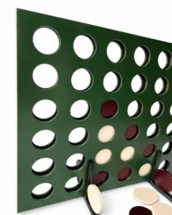 Jeu en bois surdimensionné fait main, unique en son genre, de quatre à la suite.
