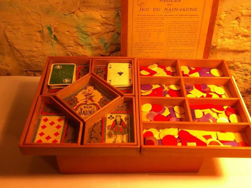 Jeu Nain Jaune ancien