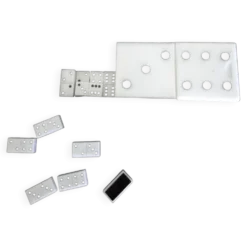 Jeux complet de Dominos Miniatures En Boîte Noir Et Blanc.
