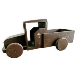 Jouet camion en bois