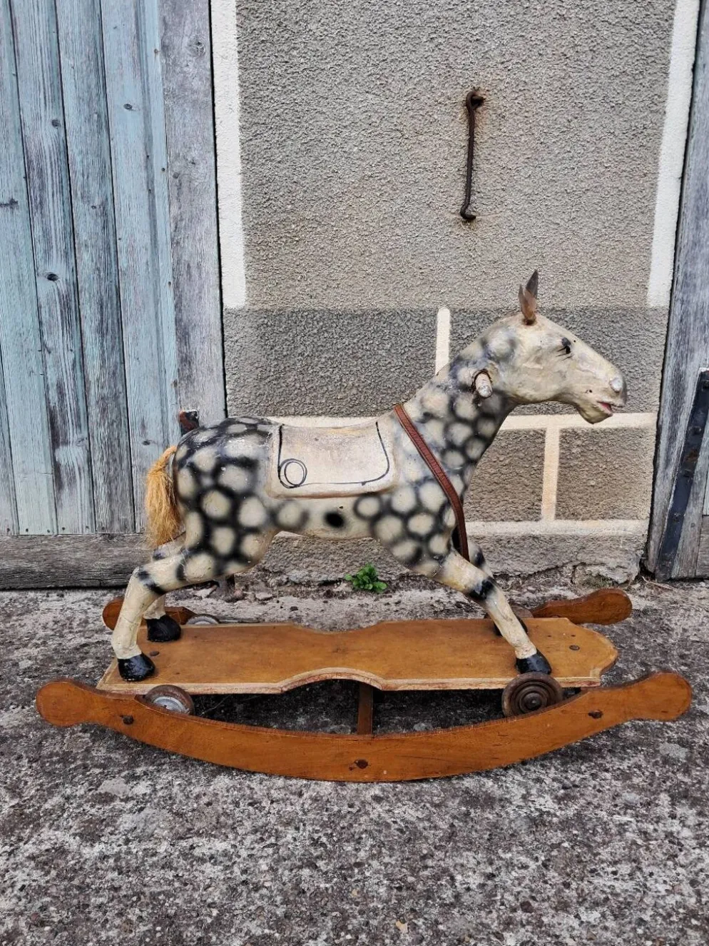 Jouet cheval en bois