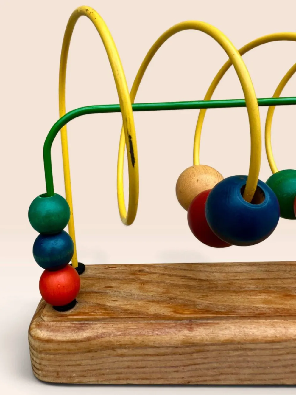 Jouet d'éveil boulier en bois multicolore