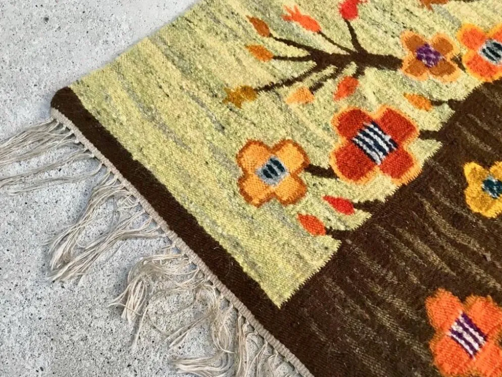 Kilim polonais ou tapis mural avec motif d'arbre et de fleurs de Cepelia, années 1960.