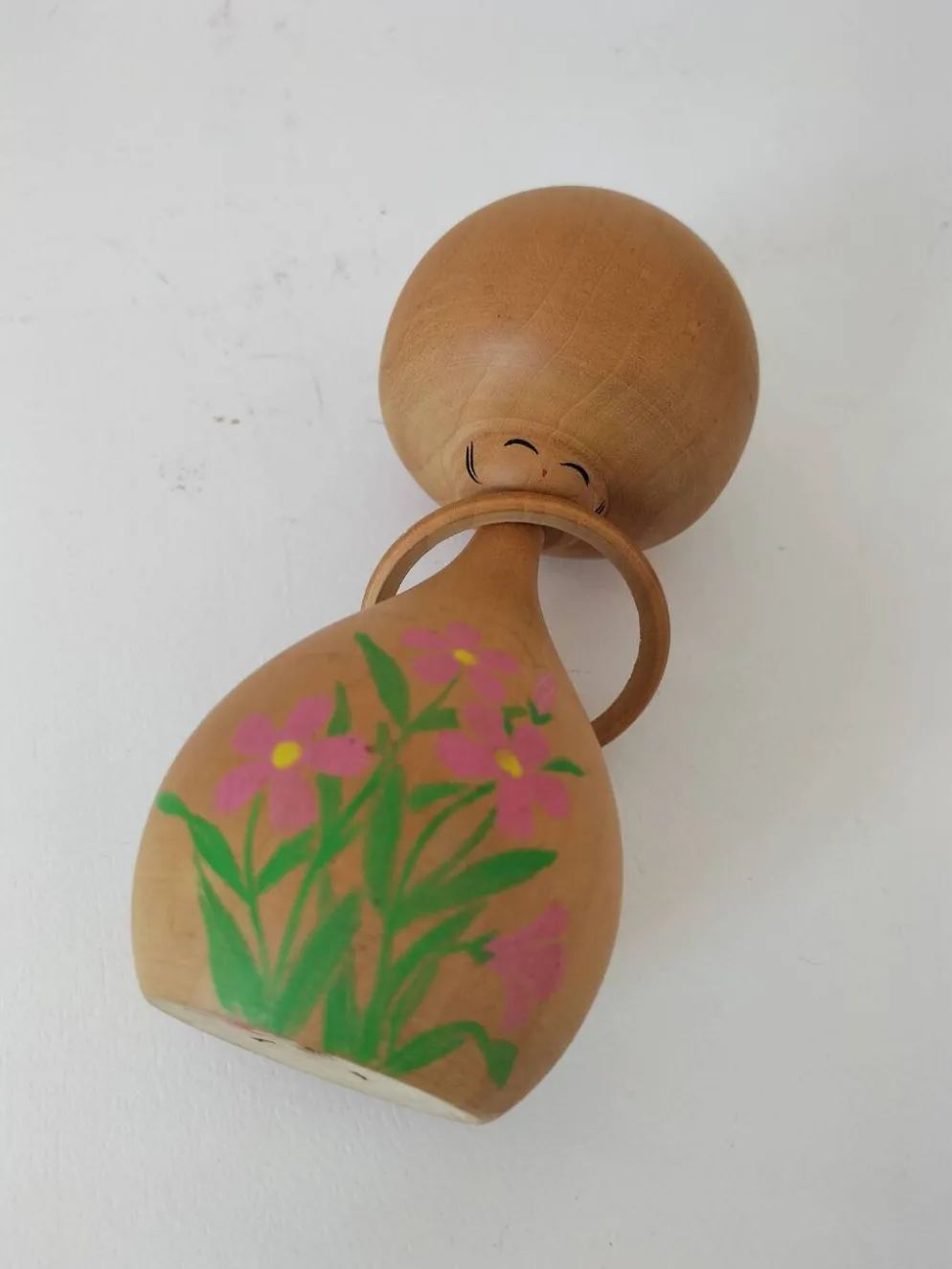Kokeshi japonaise vintage Ōkura – anneau mobile