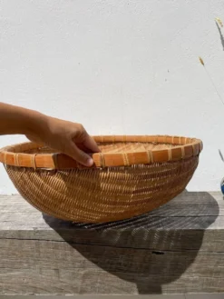 Large panière ronde en rotin