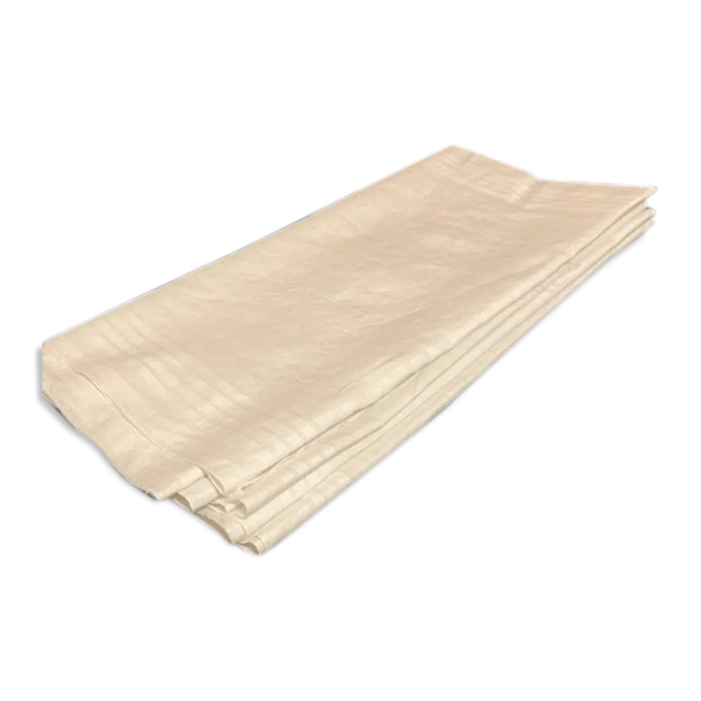Lé de tissu en lin