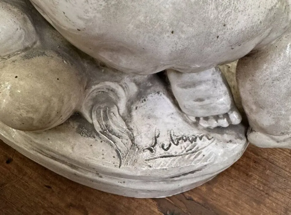 Lebrun : Putti en terre cuite émaillée